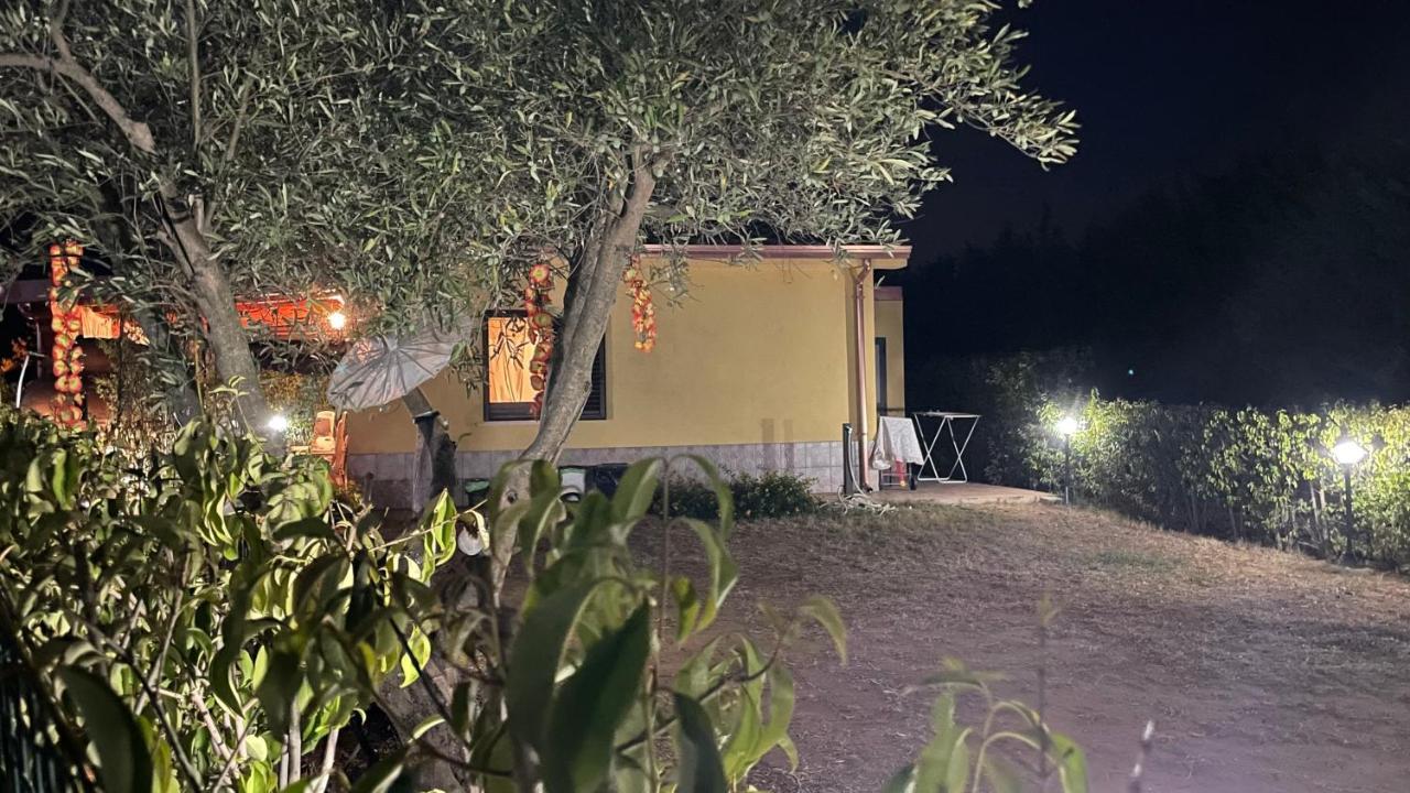 Casa Malo' Villa Ovile la Marinella Exterior photo